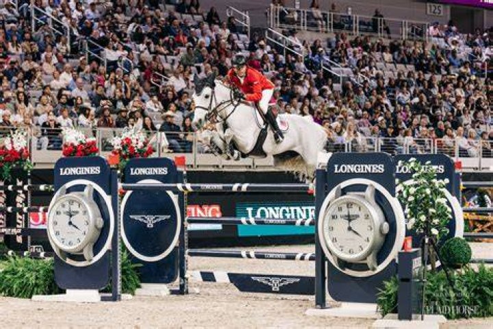 Cook wins Jumping World Cup in Sacramento after sixrider jumpoff