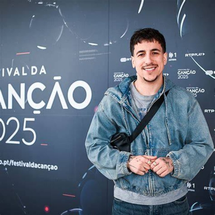 Fernando Daniel j&aacute; &eacute; pai Holofote