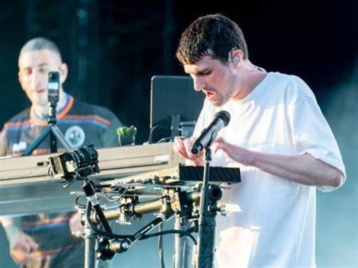 Fred again.. Reveals that Bass Sound in 'Jungle' is Sampled from “Dodgy