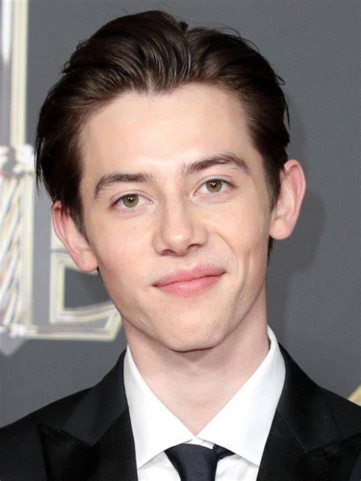 Griffin Gluck Height Age Weight Biography Girlfriend & Net Worth