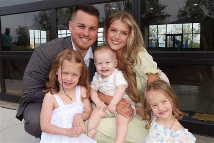 Josie (Bates) Balka on Instagram &ldquo;Happy Sunday from our little family