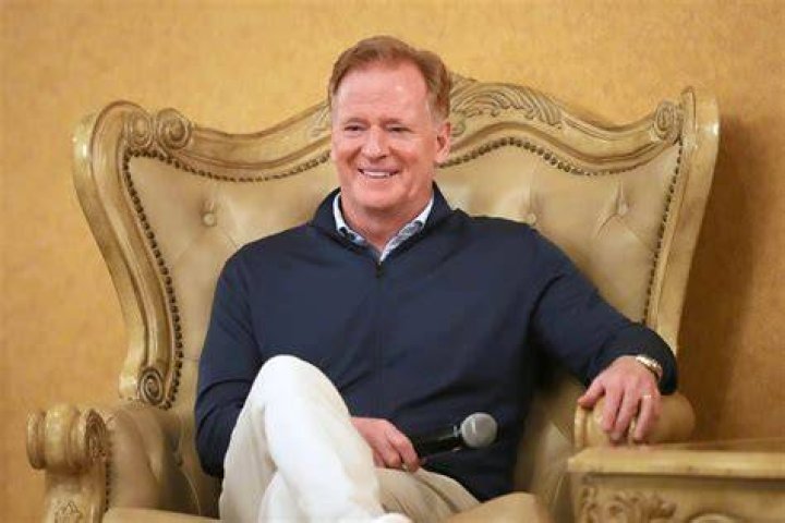 Roger Goodell Net Worth How Rich is the NFL Commissioner Today? Fanbuzz