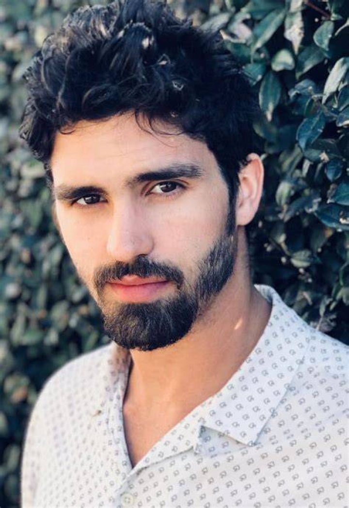 Tom Maden Tom maden, Love tv series, Hot actors