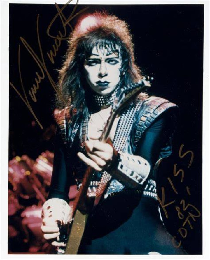 Vinnie Biography IMDb