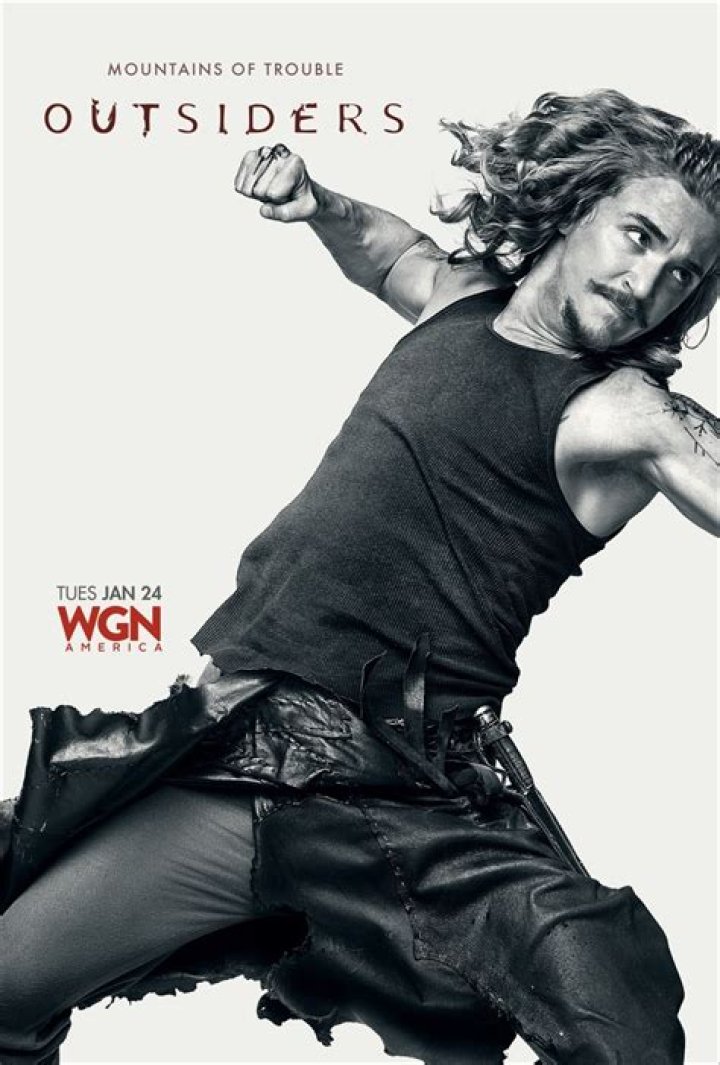 WGNAmerica Kyle gallner, The outsiders, Outsiders tv show