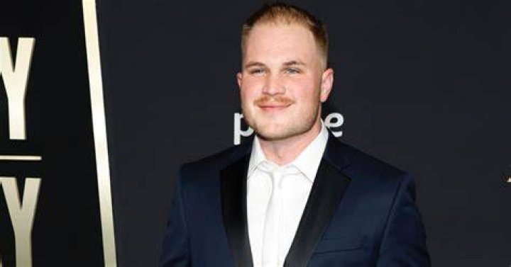 Zach Bryan Net Worth (Updated 2023) Right Net Worth